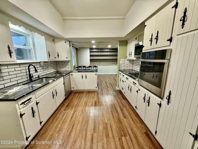 Photo - 22 S Goodwin Ave