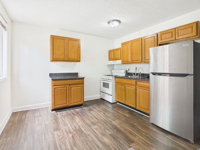 Photo - Forest Square Apartments