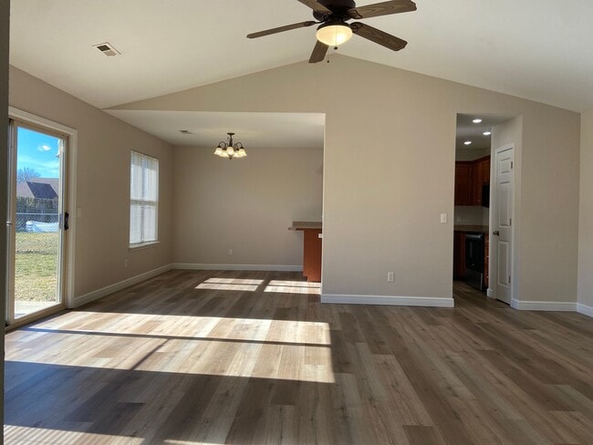 Photo - Single-Family Home in Evergreen Ridge, Hollister