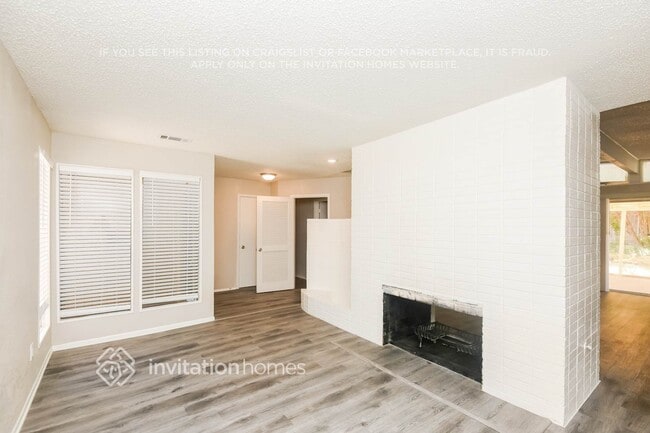 Photo - 6145 Walla Ave