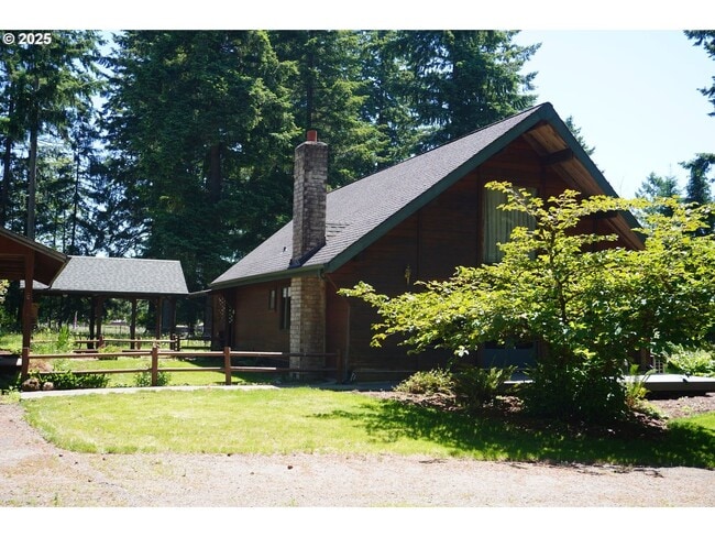Photo - Cedar Built Home on Acreage for Lease in La Center