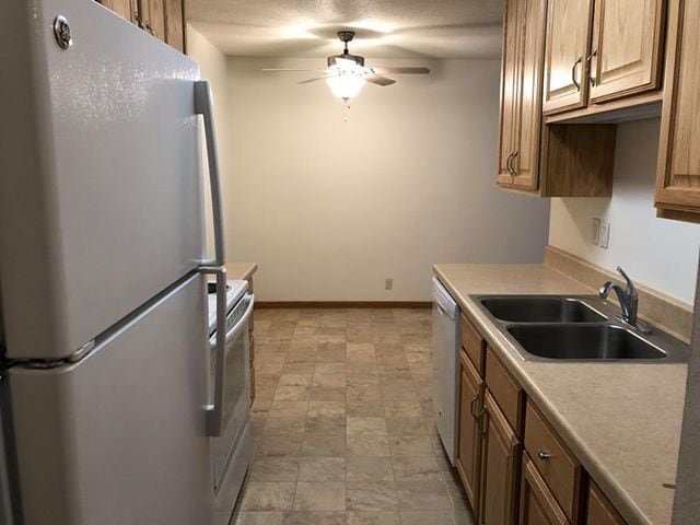 Photo - Greentree Square