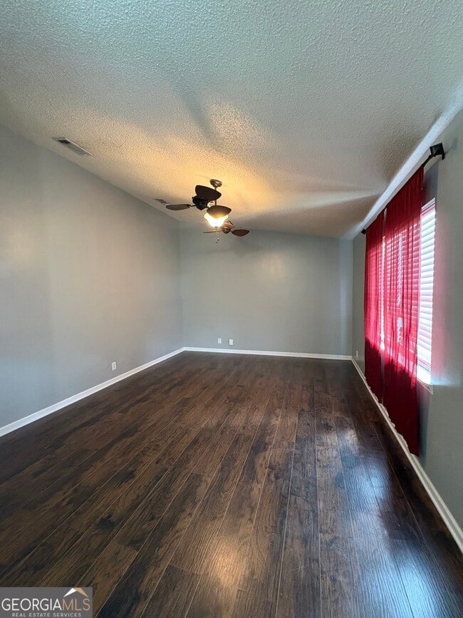 Photo - 155 Woodhaven Dr