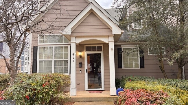 Photo - 474 Fraser St SE