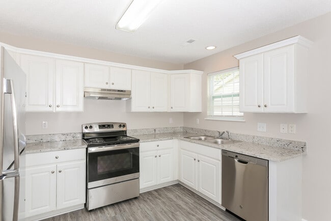 Photo - 152 Perigon Ct