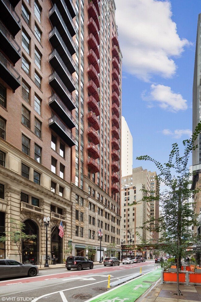 Photo - 208 W Washington St Condo Unit 1801