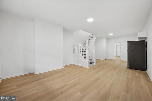 Building Photo - 320 N Robinson St Rental