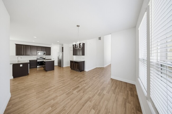 Photo - 40615 Guillemont Ln