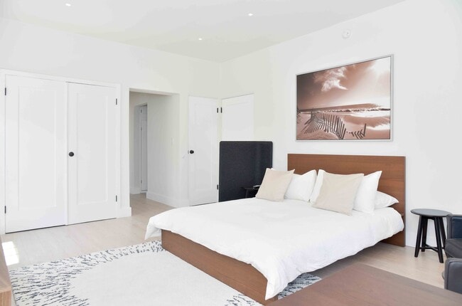 141 S Elm Dr Unit 145.8