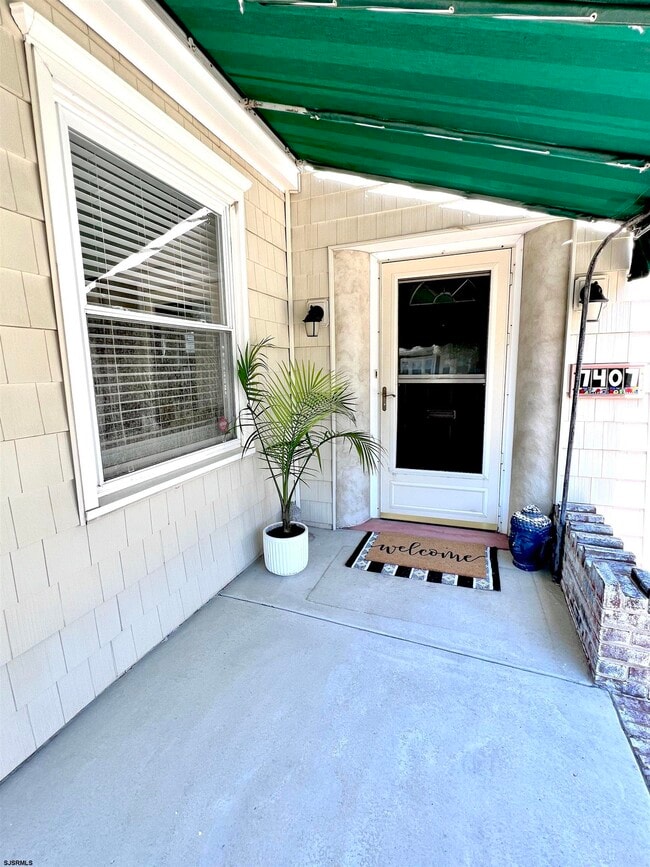 Photo - 7407 Ventnor Ave