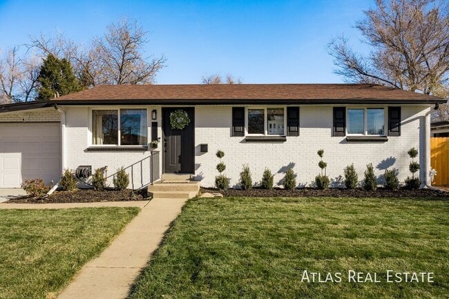 Photo - 5210 Quay St