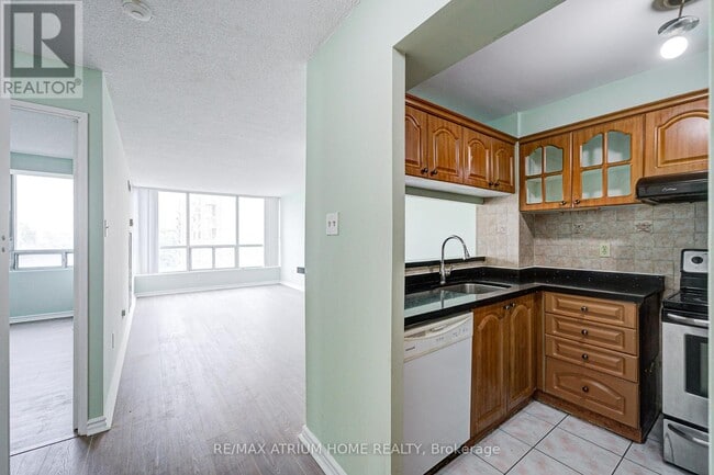 Photo - 3050 Ellesmere Rd Unit 1515