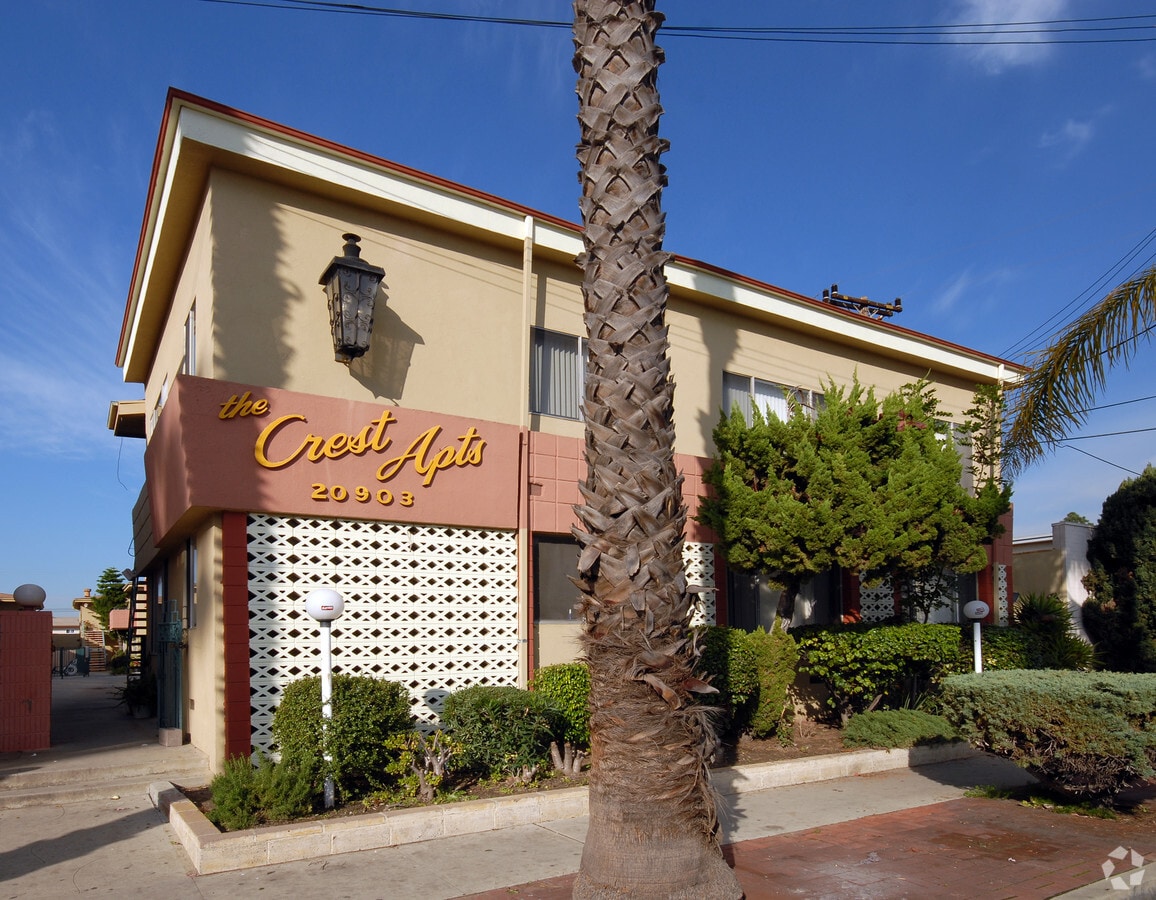 The Crest Apts - The Crest Apts
