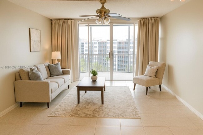 Building Photo - 1750 NE 191st St Unit 816-3