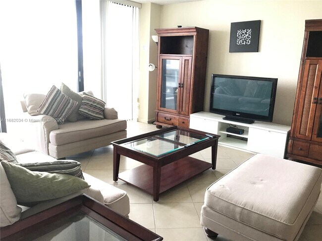 Photo - 20515 E Country Club Dr Unit 541