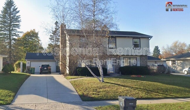Building Photo - 257 S Regis Rd Rental