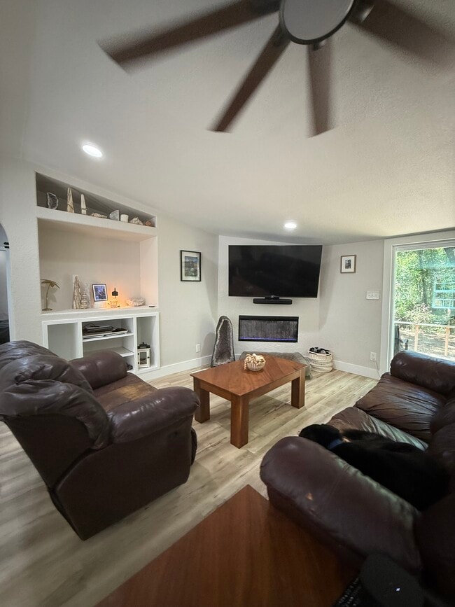 Photo - 14101 Specs Ln