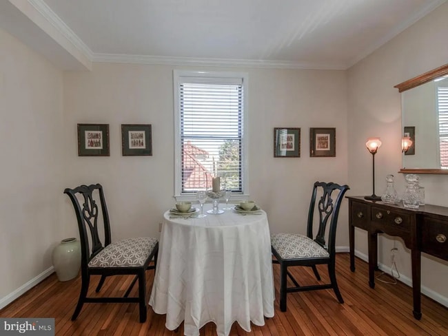 Photo - 2310 Ashmead Pl NW