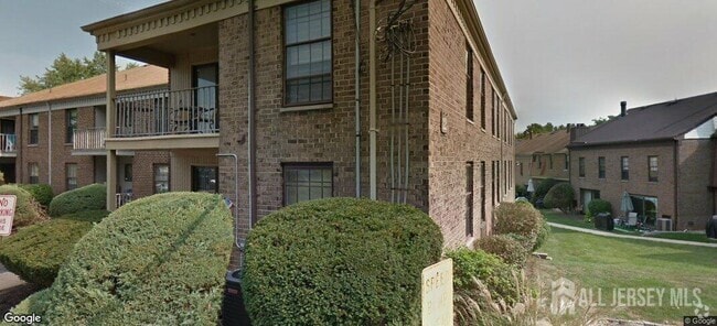 Building Photo - 323 Gill Ln Unit 12K Rental
