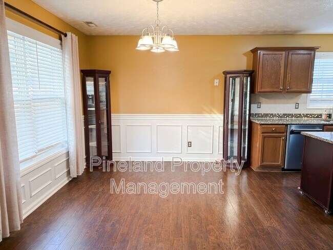 Photo - 215 Americana Dr