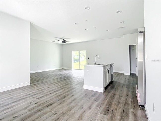 Photo - 17041 Malta Ave