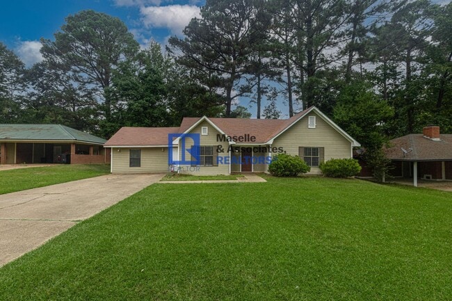 Building Photo - 5 Bedroom/2 Bath Home in Bellegrove Subdiv...