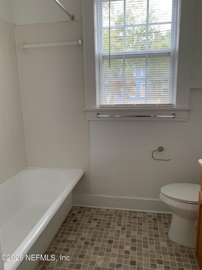 2062 Post St Unit 2