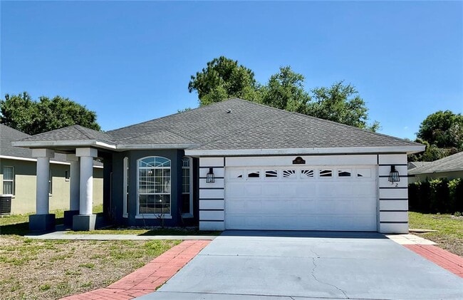 Building Photo - 132 Golf Aire Blvd