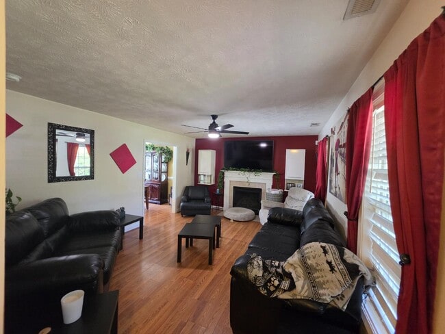Photo - 247 Valley View Ct
