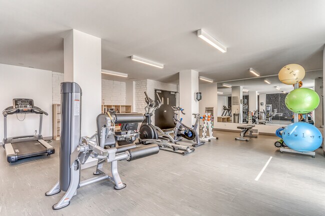 Photo - Capilano Tower