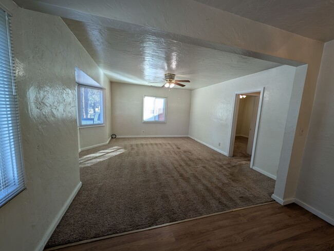 Photo - 3 Bedroom 1 Bath Near Redding Library