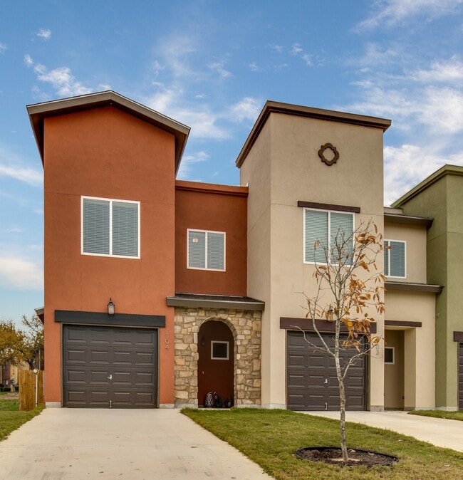 Belcara Luxury Townhomes Townhomes for Rent San Antonio, TX