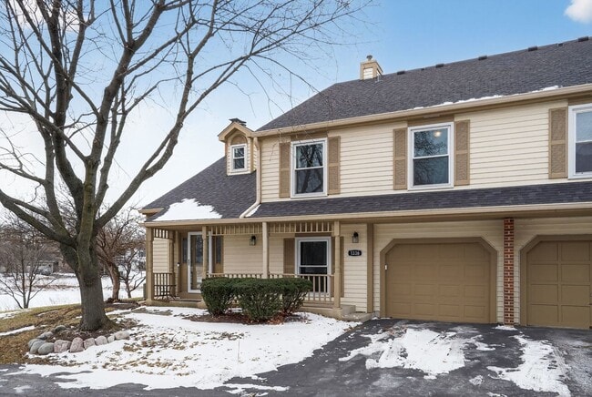 Building Photo - 1336 Queensgreen Cir Unit 1336