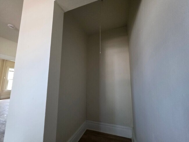 Photo - 124 S Lake St Unit Lower Rear