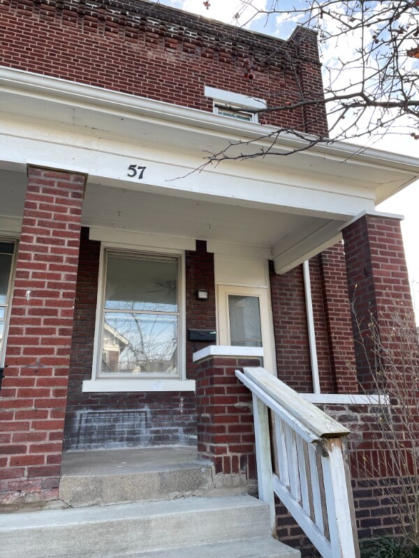 57 E Maynard Ave Townhome For Rent in Columbus, OH