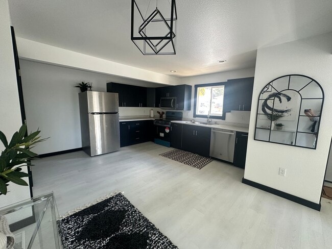 Photo - 1113 10th St NW Unit 1