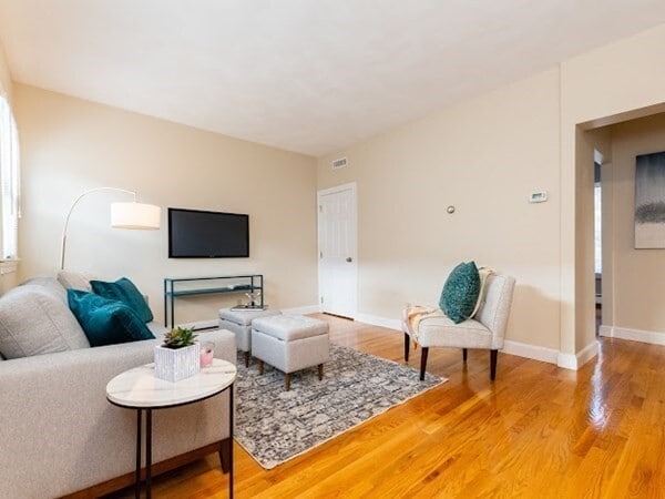 Photo - 284 Melrose St Unit A