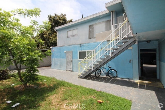 Building Photo - 1911 N Santa Fe Ave Unit 5 Rental