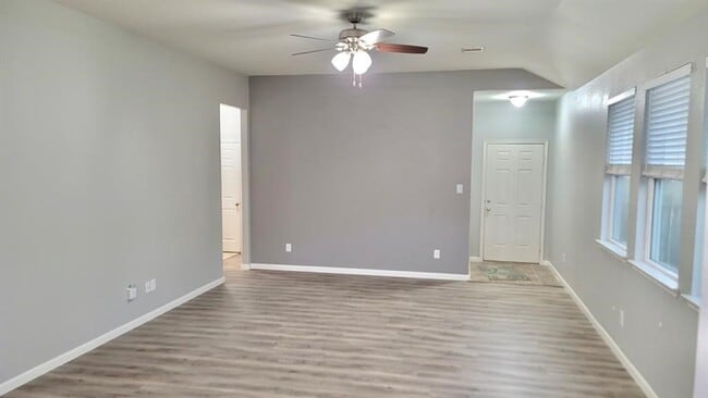 Photo - 23614 Maple View Dr