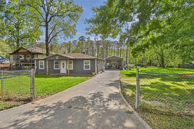 Building Photo - 218 Waterfall Dr