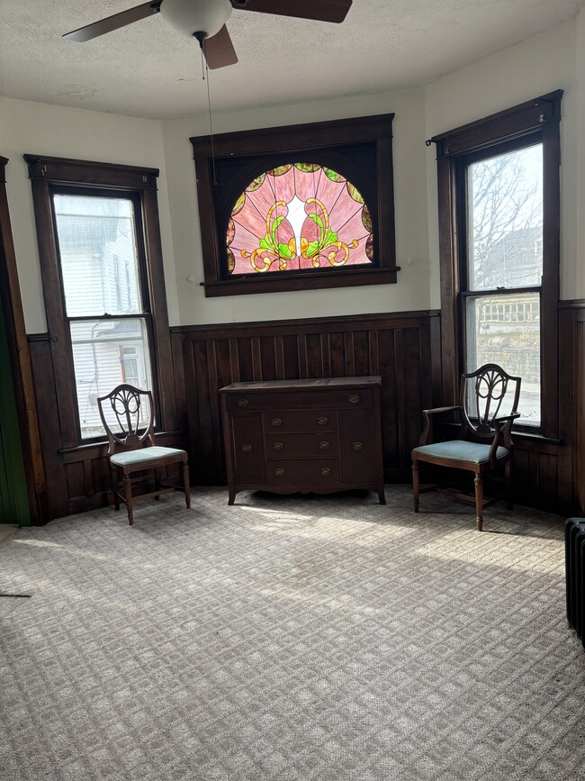 Comedor - 266 Randolph St