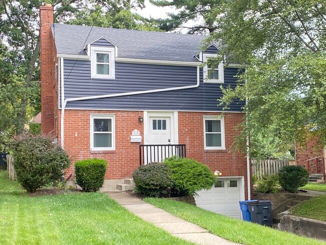 Exterior, integral garage with extra parking - 369 Rockhill Rd