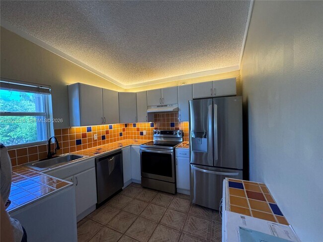 104 Ocean Shores Dr