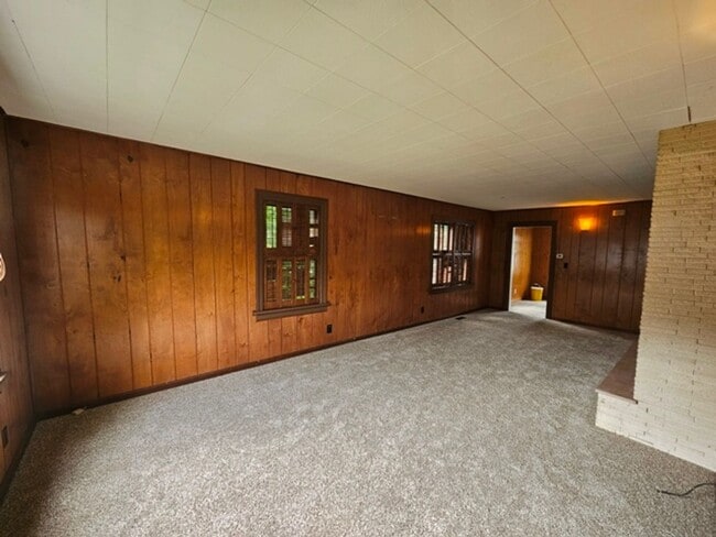1955 Chemeketa St NE