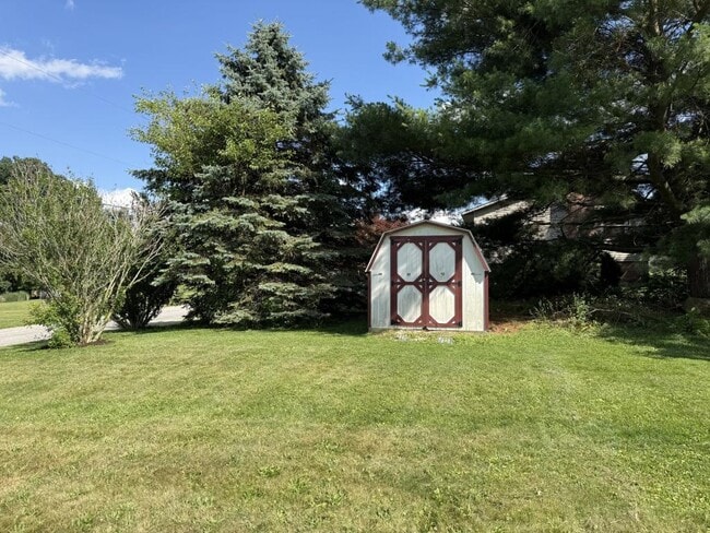Photo - 132 Villard St