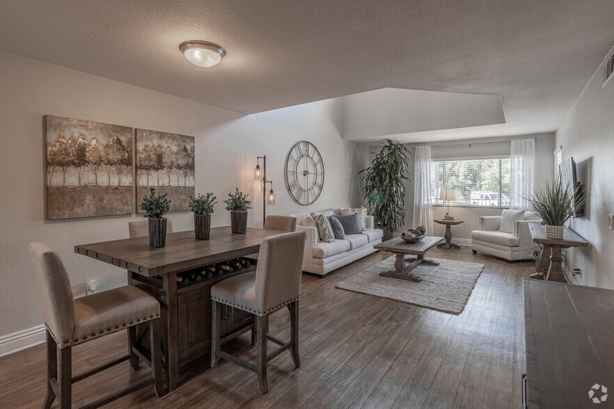 2BR, 2.5BA, -Loft - 1457 SF