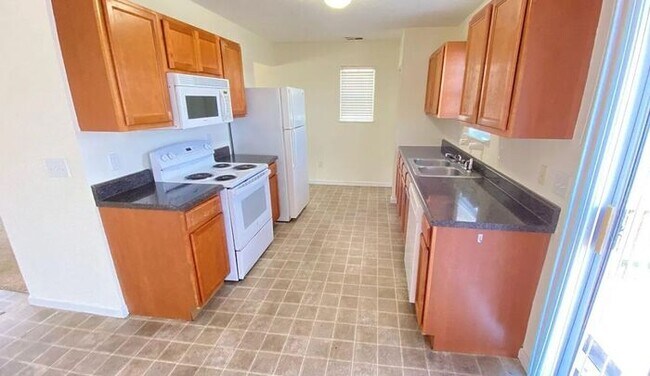 Photo - 109 Tea Olive Ave