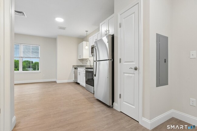 Photo - 55 Steele Blvd Unit 306