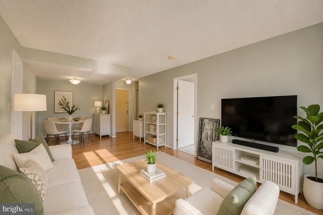 Photo - 2111 Wisconsin Ave NW Unit 610