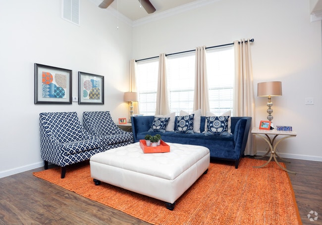 Interior Photo - Olympus Woodbridge